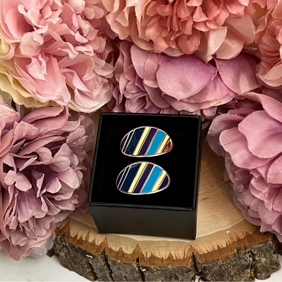 Oval Navy, Blue, Silver and Yellow Stripe Cufflinks - Picture 13 of 16